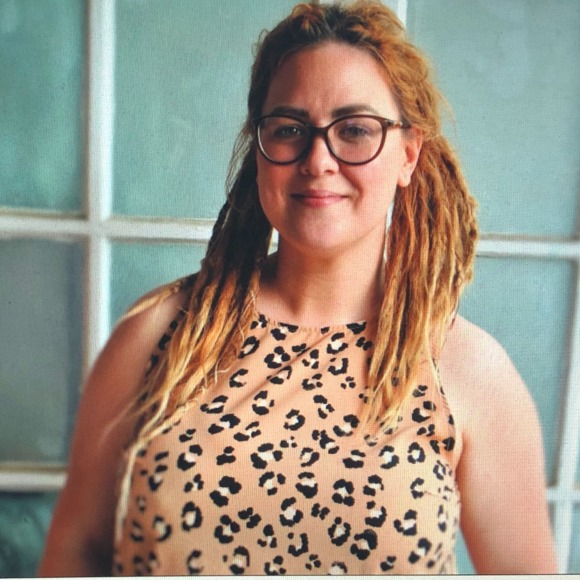 Meet your Posher, Stephi - Picture 1 of 1